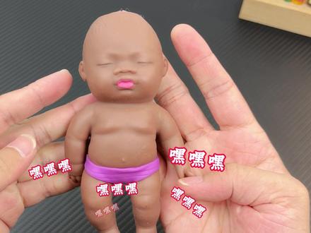 压力大的时候,捏一捏这个黑娃娜塔莎真的非常的解压 ?##娜塔莎 #玩个很新的东西 #捏捏乐 #解压玩具 #解压视频一起释放压力