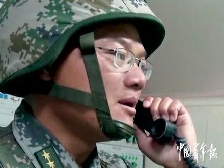 抓住就跑不了!导弹拐弯追击目标,精准毁歼!#威武