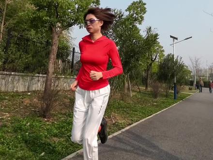 五公里应该跑多快才算合格,快来看看你在哪个级别!#跑步 #跑步知识 #五公里 @抖音小助手