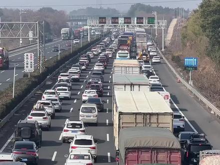 2月3日沪昆高速衢州段 云贵川大军已攻陷!#返程高峰