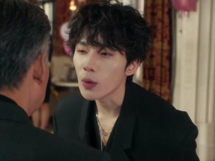 短剧爽文届来了天才,重喜+爽,直接戳到我心巴#金屋藏骄 #邓灵枢 #吴添豪