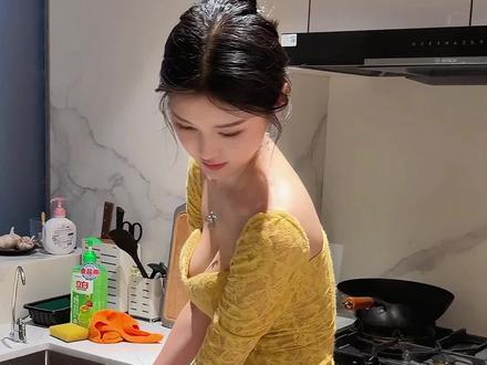 车模程儿是贤妻良母?
#车模程儿