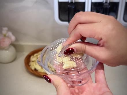 现在谁还亲自剁蒜啊‼️ #剁蒜神器 #家居 #厨房好物 #家居生活