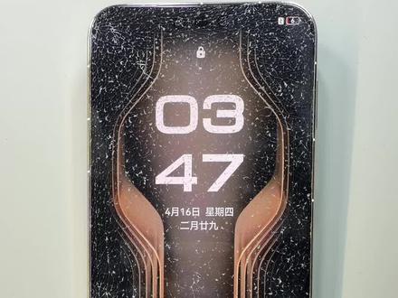 华为mate80rs 都说这款型号不修,今天我来试试水,#华为#mate80rs#外屏维修#湖南老李