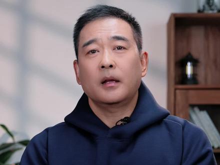 从“严肃文学作家”到“顶流网红”,00后为什么爱余华?#余华 #河边的错误 #余华经典语录