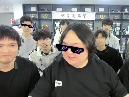 陈伯介绍王者嘉宾阵容,人均至少一个国服!#陈伯全能王#陈伯王者狙击赛火热开赛 #陈伯挑战杯