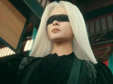 @ 她摸骨断生死,却算出自己死在未婚夫手里,女相师的逆天改命之路,全程高能反转!# 女相师 #短剧解说 #复仇爽剧 #抖音热剧 #悬疑短剧 #听花岛剧场 #女相师开播 #女相师