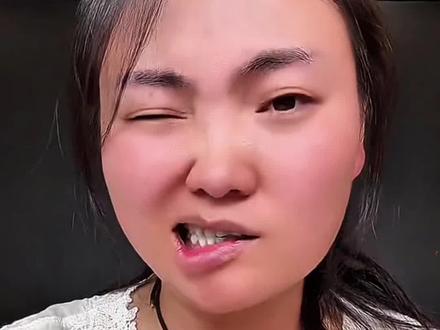 姐妹们,直播时发现嘴巴歪了!是不是最近准备婚礼一直没休息好!会不会面tan???#卡妈 @卡妈(混血王子卢卡斯)5月28.29结婚