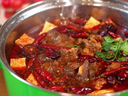 小年吃火锅,整年都红火,牛肉火锅和烤肉都要有#小年至团圆近 #新年火锅红红火火 #年夜饭菜单提前曝光了