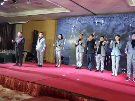 《不放弃》手势舞,适合年会或者团队