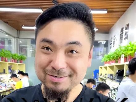 iPhone XS闪屏、花屏,无论是维修还是其他行业,遇到问题,只要静心,耐心,细心,就一定能够解决#郑州手机维修