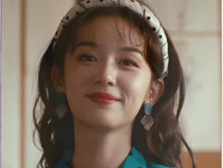 夏晓兰正面硬刚英语竞赛会长,取得冠军后一路南下,投身经济特区的建设之中#你好1983 #周也 #翟潇闻 #你好1983开播