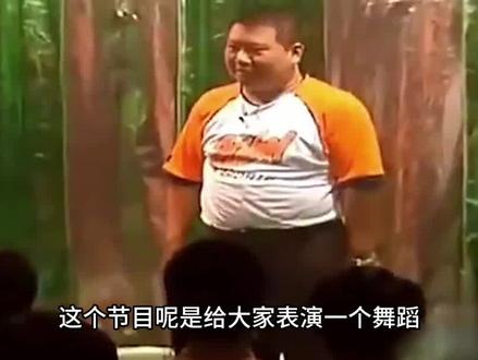 #郭德纲橱窗生活48小时 为4000块被观众当猴看 #德云社 #于谦