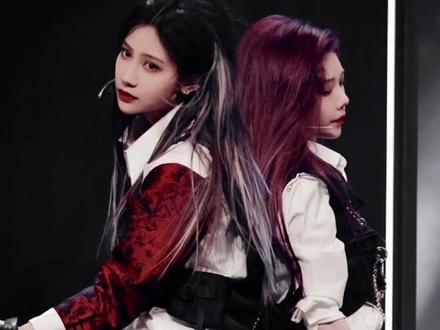 有些人即使不再并肩 却永远留在了彼此的青春里
#黑喵 #cp #be