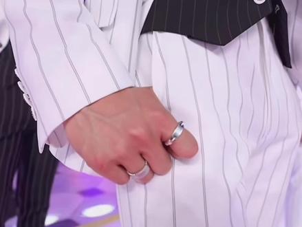 17到27一直没变一直都很帅#车银优