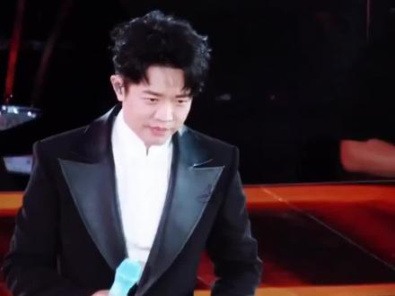 #歌曲你是我的依靠#凤凰传奇#厦门演唱会