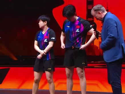 半决赛后采访,姐说“我们八年的默契不需要过多的言语交流”😆所以说这就是混双老祖#天选混双 #香港总决赛 #混双比赛 #孙颖莎王楚钦 #松岛辉空张本美和