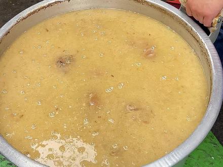 重庆200元开盲盒:据说来重庆必吃的味道。#蹄花 #妈呀太香了 #舌尖上的美食 #路边摊美味