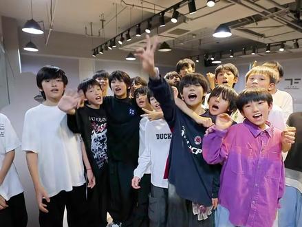 TF家族五代练习生考核来袭,楼人公开首秀乐子复盘!! #时代峰峻 #tf家族 #tf家族四代#影娱年味不打烊 #影娱热点团