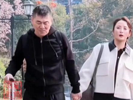 #陈建斌 #蒋勤勤 两人因戏生情,陈建斌自曝追妻过程她抛弃了女友,蒋勤勤看不上他,甚至讨厌他,如今两人无比恩爱