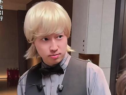 爱情里谁没有病#紫薯精 #周小闹