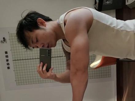 帅气三头怎么拍!#肱二头肌 #肱三头肌 #健身