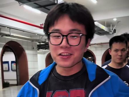 来日方长?我偏要一鸣惊人!首年打耐高,直接拿南区亚军!今天走进长郡双语,看看这支“黑马女篮”到底如何!#寻找第六人 #耐高阵营集结 #没谁比得了长郡双语