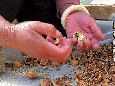 2022年3月3日是藏历水虎新年,得荣茨巫百姓,用最传统的习俗,过最传统的藏历新年。祝大家藏历新年的祝福。#藏历新年快乐 #藏族新年习俗习