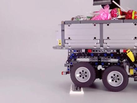 这集给大家剖析#乐高 机械组奔驰卡车独立减震系统😘