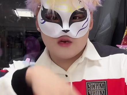 老婆龙的热🔥梗合集!最全版
1.哇靠 哇靠
2.你浅浅的微笑就像挖煤子酱
3.藏马熊打车🚗
4.叫姐姐🦶
#老婆龙 #老婆龙的梗 #老婆龙我靠 #老婆龙唱乌梅子酱 #藏马熊打车