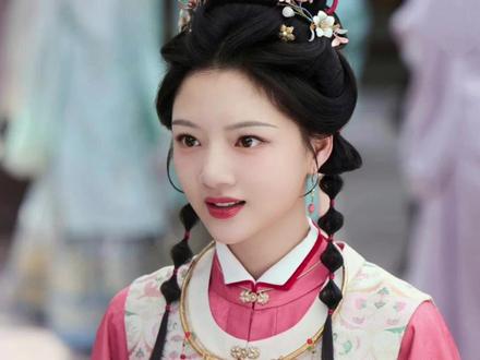 有多少年没见到国产剧戴长命锁金项圈的少女了? #任敏 #良陈美锦 #古装剧 #汉服造型 #传统服饰