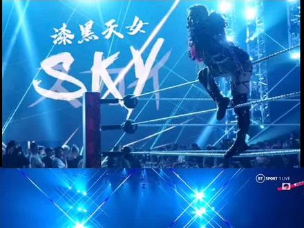 #wwe #王子带你看摔角#紫雷 换身IYO SKY“漆黑天女”来到了RAW#这谁顶得住啊 #dou