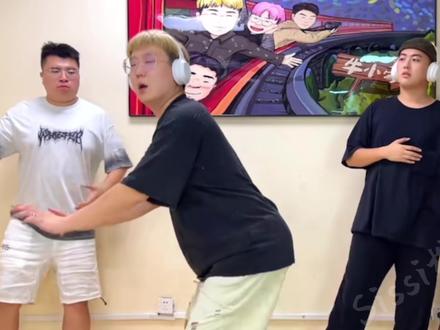 【牛小豪爆笑合集/一笑悬命】
哈哈哈哈一起笑起来吧~
#牛小豪#牛小豪团队#哈哈哈哈#Sissi榕蓉#一笑悬命