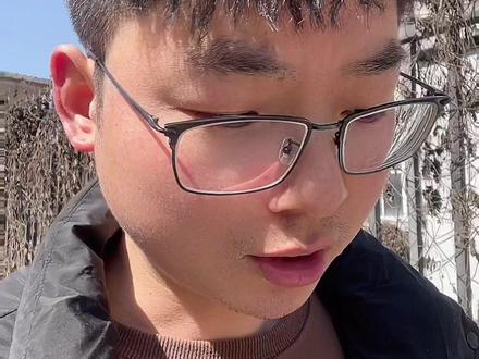 南浔的地板品牌,今天先讲这些,还有的品牌下一期再说!木地板之都不是盖的!#上臣地板 #永吉地板#联丰地板 #大卫地板 #方圆地板 好运地板,高牌地板,康辉地板,欧耐森地板,格尔森地板,吉象地板,领华地板