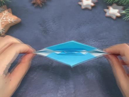 简单有趣的咬人鲨鱼互动折纸,一拉一推能张嘴,小心你的手指哦#折纸 #手工 #diy #创意 #互动折纸 #亲子