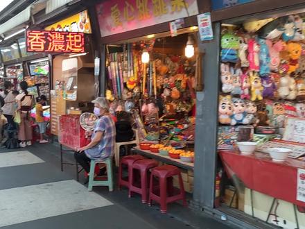 历史文化建筑的保护,不应该是原封不动地保护起来,而是让它拥有新时代的功能#随拍 #历史建筑保护 #基奇大叔