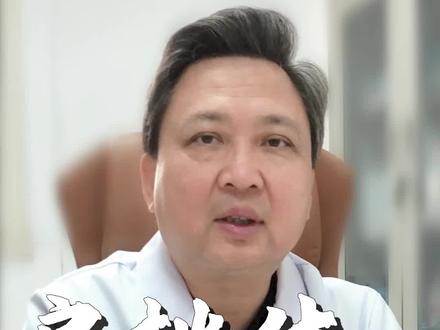 孩子#腺样体肥大 ,#扁桃体 不大,需要同时切除吗?答案是需要同时处理,因为它们俩同属于内淋巴环上的两组腺体,单纯把腺样体切掉后,即使当时扁桃体不大,一般半年左右扁桃体就会出现代偿性肥大,所以即使扁桃体不大,我们也要做预防性的处理!#耳鼻喉周成勇