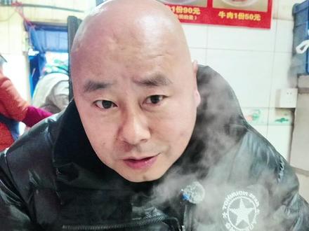 合肥东海卤菜配上牛肉面,这样高配的早餐搭配用合肥话来说活丝!#早餐 #卤菜 #美食 #探店 #美食推荐
