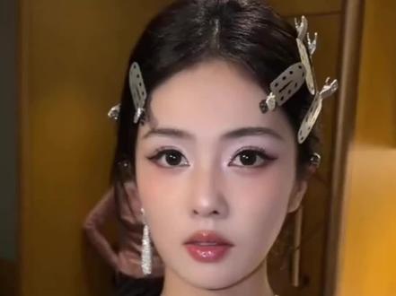 3min妆教复刻白鹿星光大赏妆~连夜加班加点剪出来哒(剪完直接发出来给你们看一刻都等不了!)刚做自媒体100多的粉丝也要尽职尽责宠爱大家~#白鹿星光大赏造型 #女明星妆容教程 #白鹿 #女明星