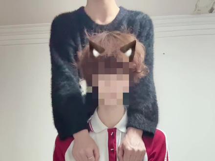 今天炸毛了(T w T) #十二摇2 #手势舞 #一学就会系列