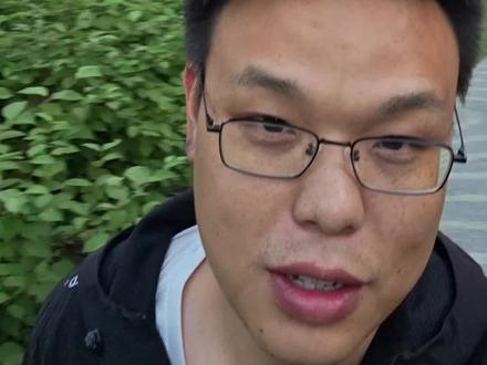 上周五美股回调,明天大帝就要来了,愿世界和平,愿我的基金一直涨涨涨。#纳斯达克 #美股 #标普500