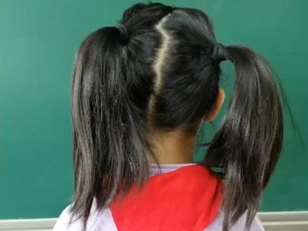 四年级上册美术《猜猜我是谁》女生两个马尾辫教学示范讲解#一起学画画 #原创作品 #小学美术