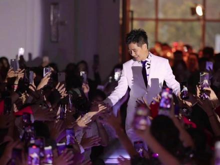 林志颖车祸后首度现身活动,身形消瘦帅气依旧,脸部没有手术痕迹 #林志颖