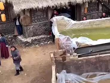你们看到的影视剧里的“洪水”,就是这样产生的