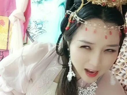 孙悟空太淘气钻进铁扇公主肚子里借芭蕉扇~小时候看着西游记长大的喜欢记得这段的还有不?😜