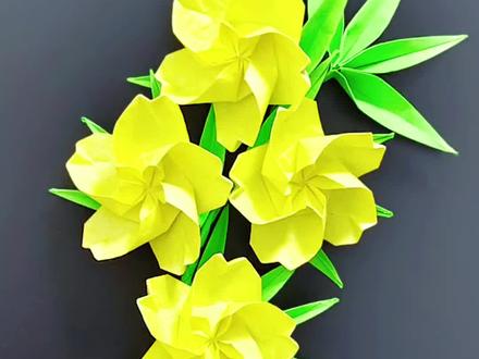 亲子手工折纸教程~樱花🌸好美的一束樱花,太喜欢了这个颜色🥰亲子益智锻炼动手能力#跟我一起动手做起来吧 #折纸教程 #亲子手工 #锻炼孩子动手能力