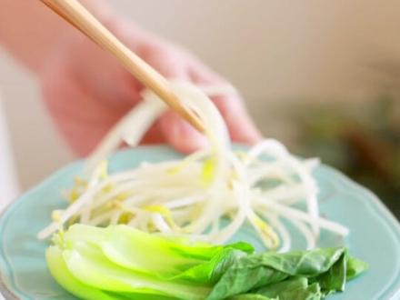 郑重声明,本饲养员是一个正经的美食博主,才不是狗粮博主呢 #美食 @抖音小助手