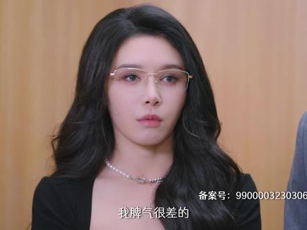 第一次去男朋友家,未来婆婆为我掀桌了……#韩束红蛮腰 #韩束 #抖音旗舰大牌周 #心动不止一刻
