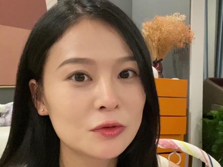 为了规避风险,我把脖子下面长了20多年的黑色素痣祛掉了。