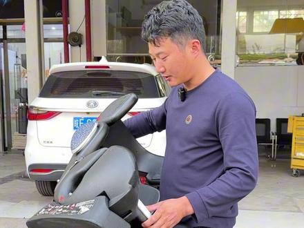 儿童安全座椅安装教程,宝爸或者马上当宝爸的可以学一下了。#专业的事交给专业的人